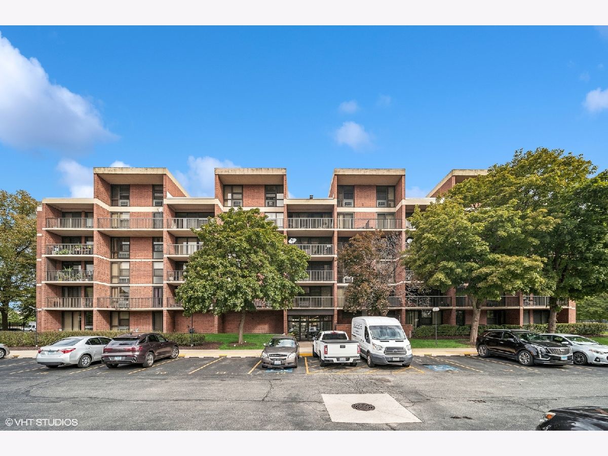 Condos & Townhomes Sold South Commons Chicago Illinois, 2941 Michigan