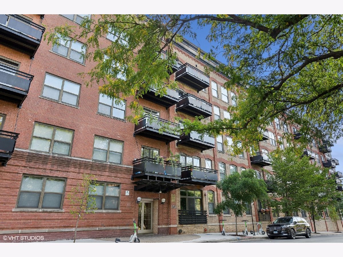 Condominiums Sold Regal Lofts Chicago Illinois, 1735 Diversey