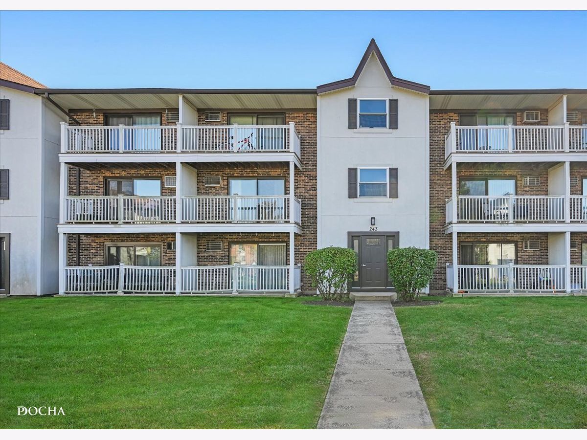 Condominiums Sold Willows Of Fox Valley Aurora Illinois, 243 Gregory