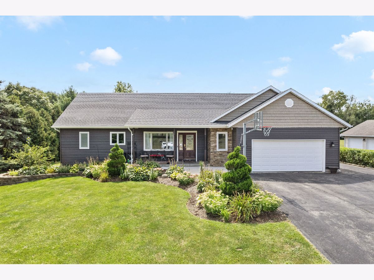  Sold Kingston Illinois, 8606 Rood