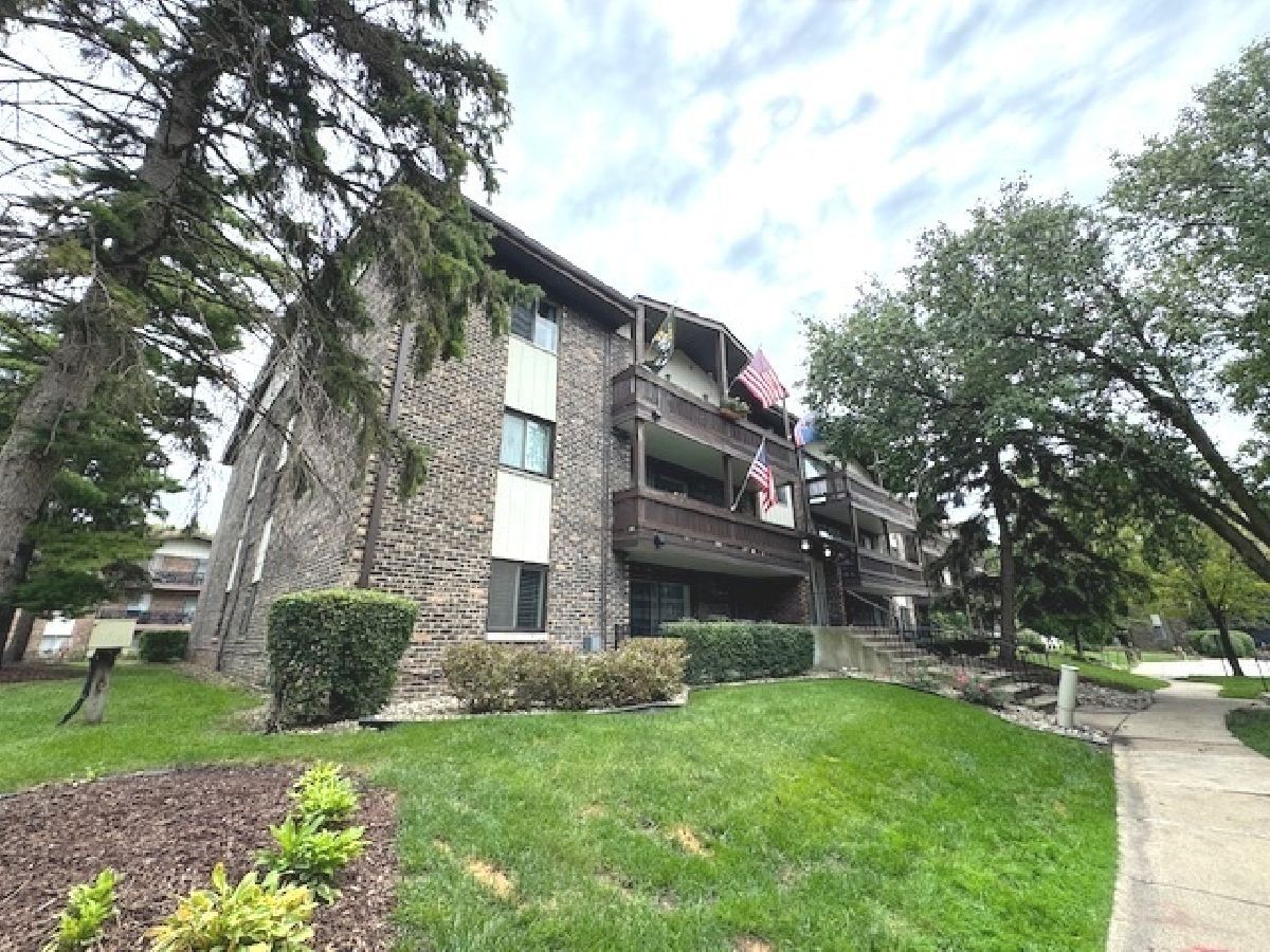 Condominiums Sold Sandpiper South Crestwood Illinois, 14013 James