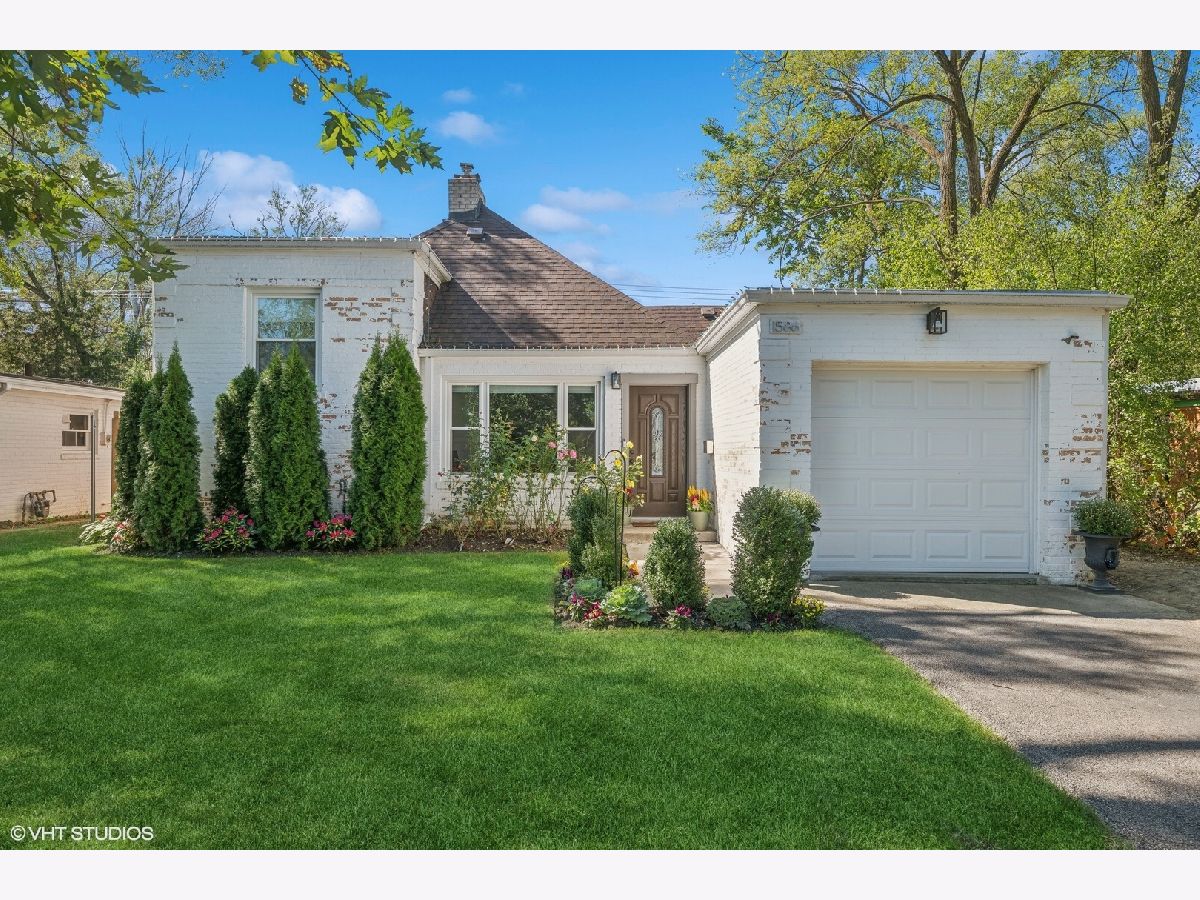 Homes Sold Sherwood Forest Highland Park Illinois, 1586 Mccraren