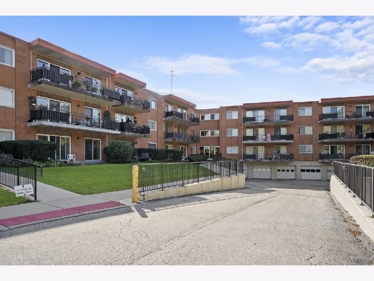 Condominiums Sold Cameo Homewood Illinois, 940 Holbrook