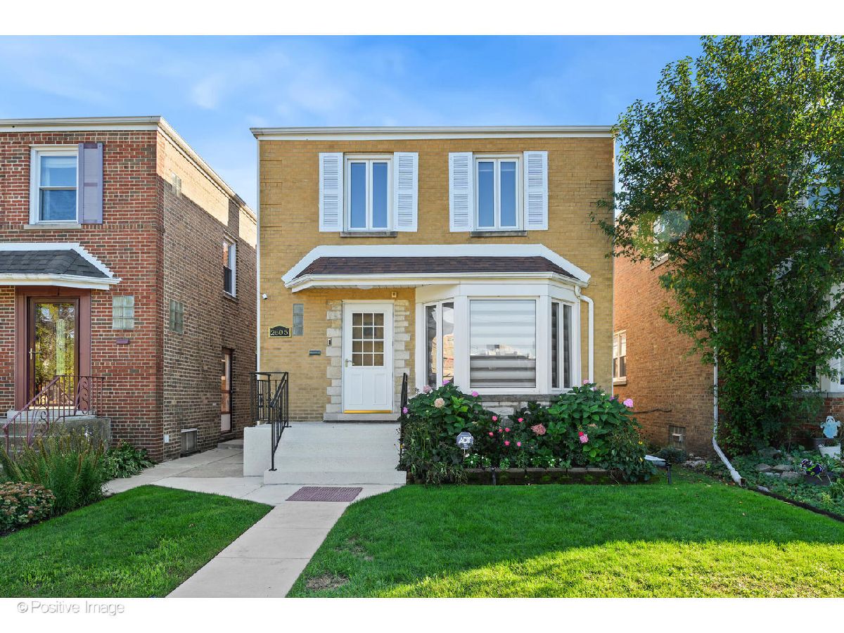 Homes & Condos & Townhomes Sold Budlong Woods Chicago Illinois, 2605 Gregory