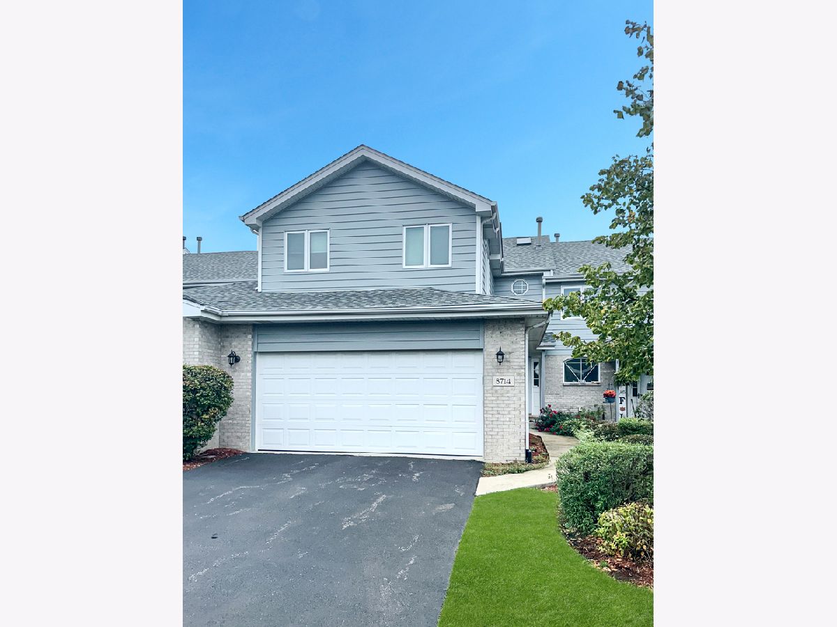  Rented Tinley Park Illinois, 8714 Ballycastle
