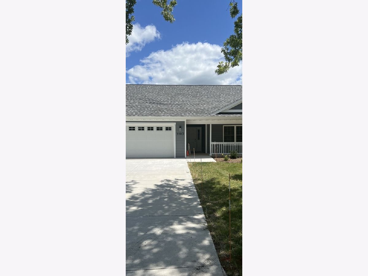  Rented Oregon Illinois, 1103 2nd