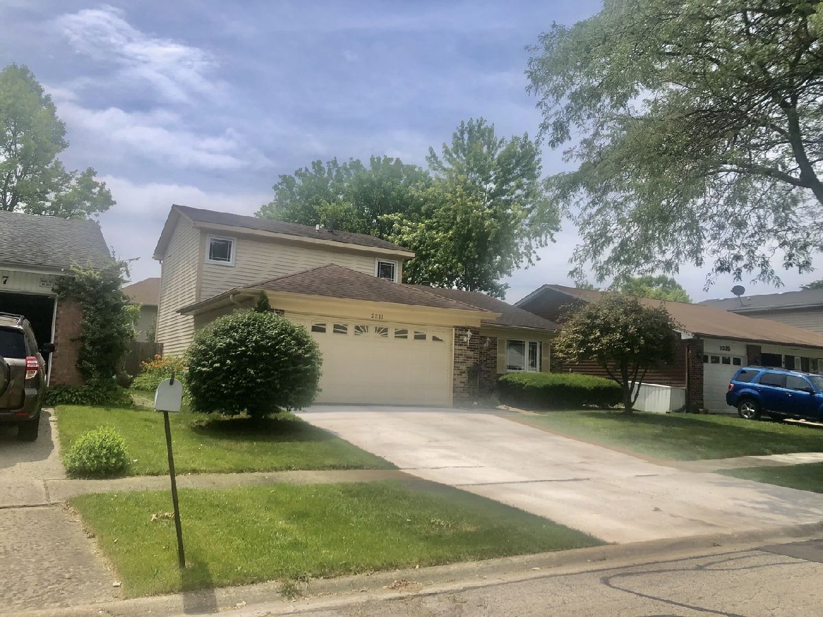 Homes & Townhomes & Condos Sold Woodridge Center Woodridge Illinois, 2311 Sunnydale