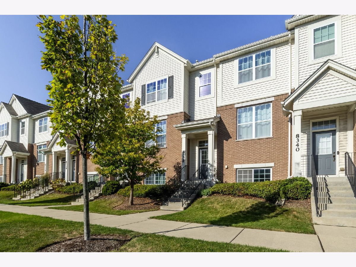 Townhomes Sold Lexington Station Morton Grove Illinois, 8338 Concord