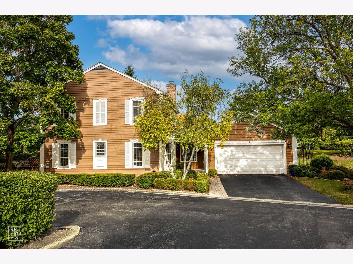 Townhomes & Condos & Homes Sold Ancient Tree Northbrook Illinois, 5 The Court Of Harbinger Falls