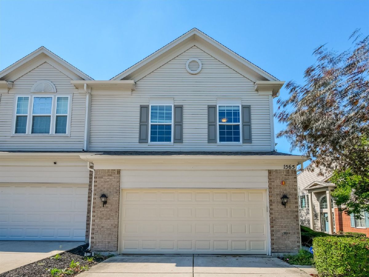 Townhomes & Condos Sold Forest Ridge Streamwood Illinois, 1565 Yellowstone