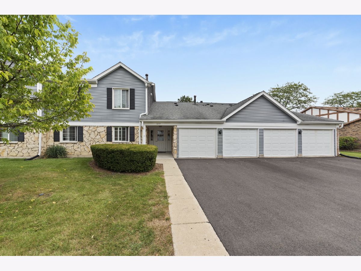 Condominiums Sold Williamsport Village Westmont Illinois, 1257 Williamsport