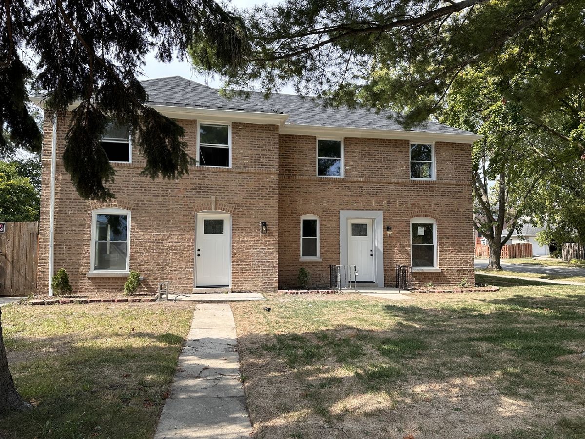  Rented Des Plaines Illinois, 1812 White