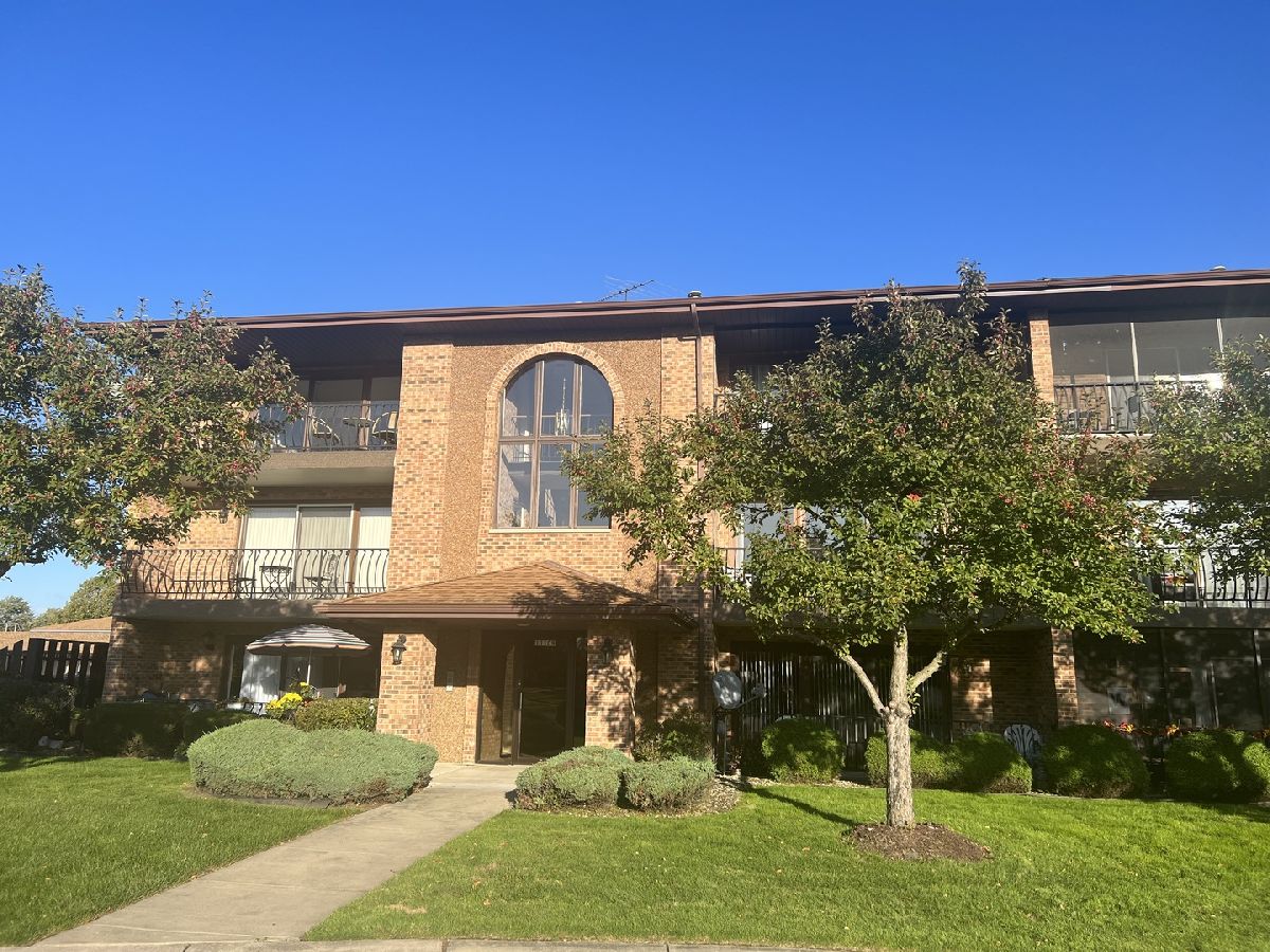 Condominiums Sold Heritage Hills Palos Hills Illinois, 11109 Heritage