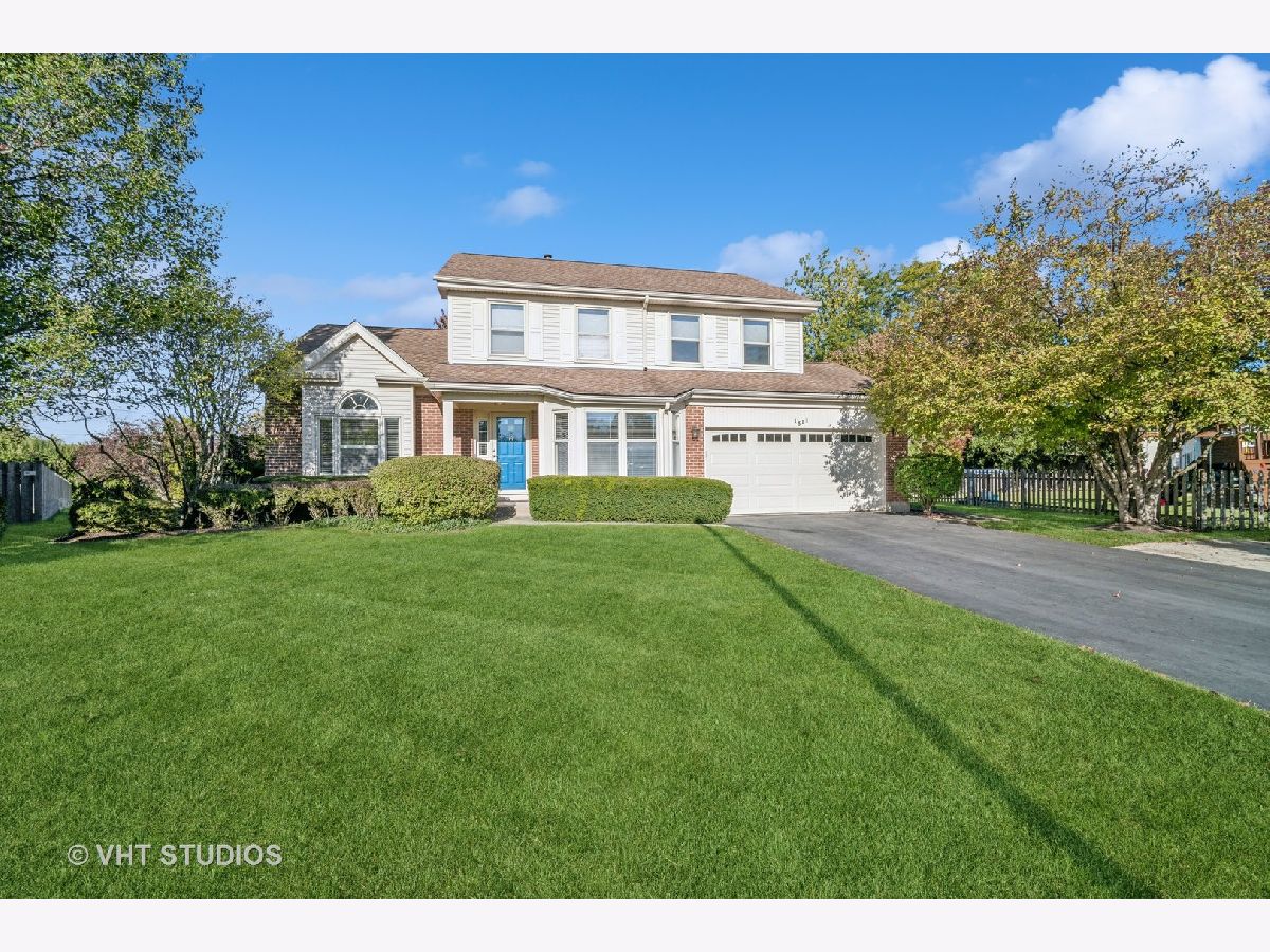 Homes & Townhomes & Condos Sold Old Farm Village Buffalo Grove Illinois, 1311 Madison