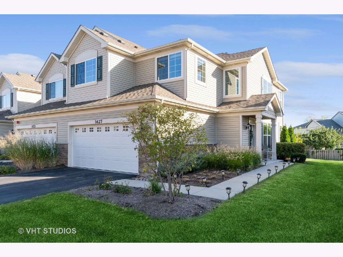 Condos & Townhomes Sold Prairie Commons Batavia Illinois, 1627 Kraft