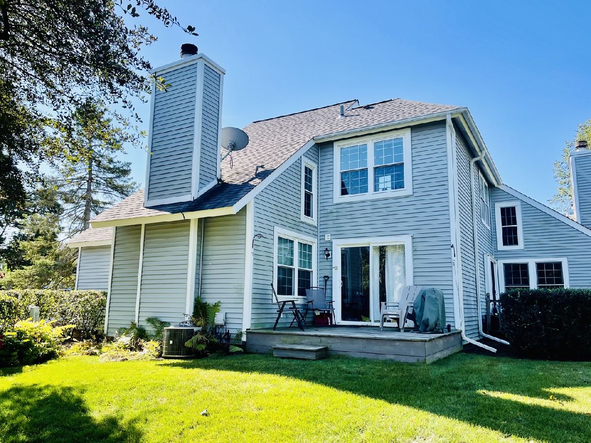 Townhomes & Condos & Homes Rented Heather Ridge Gurnee Illinois, 916 Campbell