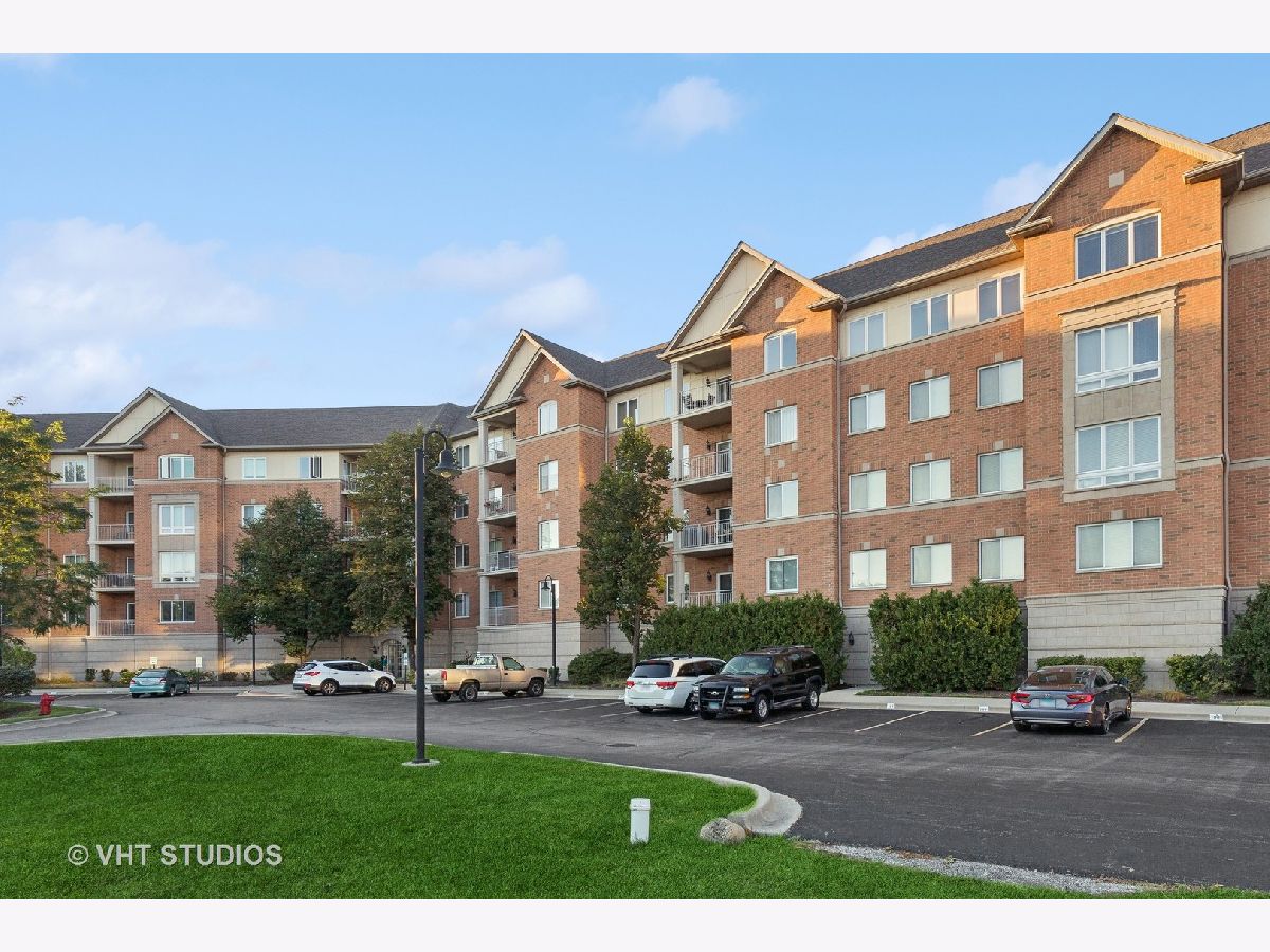 Condominiums Sold Turnberry Buffalo Grove Illinois, 125 Buffalo Grove