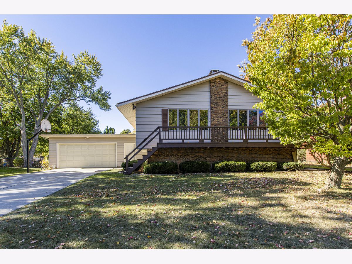 Homes & Condos & Townhomes Sold University Estates Normal Illinois, 219 Foster