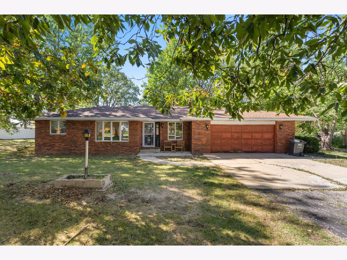  Sold Camargo Illinois, 1 Hickory