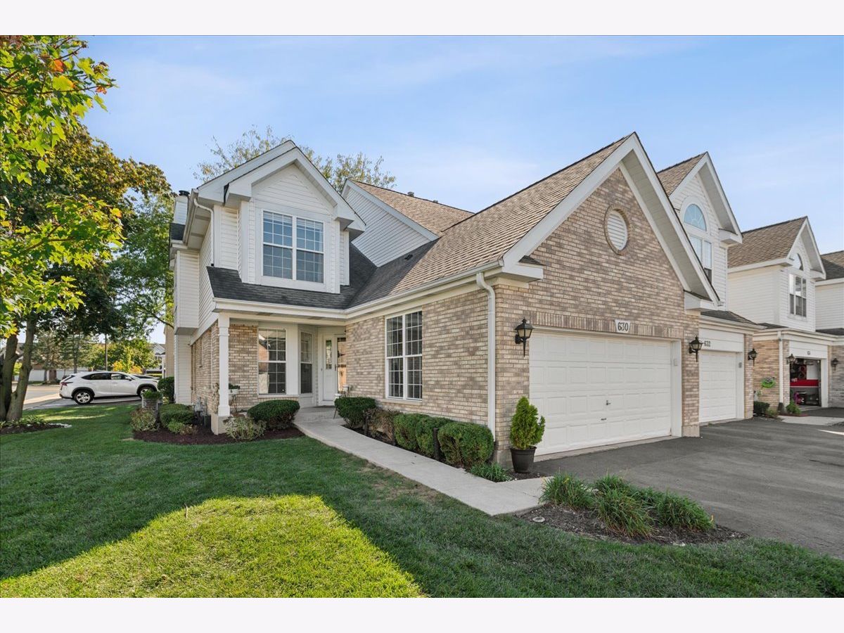 Townhomes Sold Citadel On The Pond Westmont Illinois, 630 Citadel