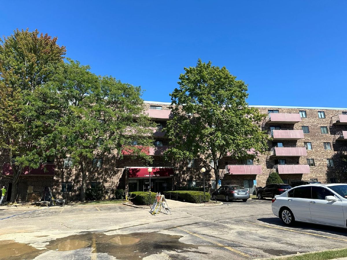 Condominiums Rented Country Lane Park Schaumburg Illinois, 1463 Mercury
