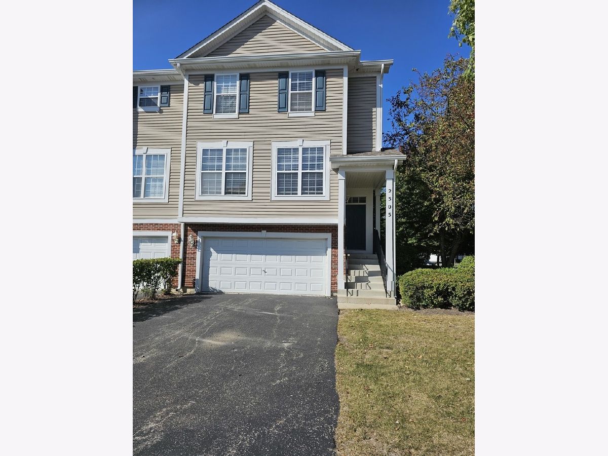 Townhomes & Condos Rented Legacy Fields Aurora Illinois, 2305 Hudson