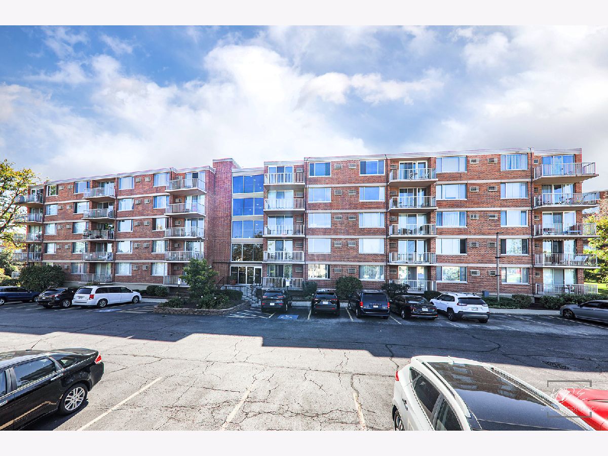 Condominiums Sold Yorktown Green Lombard Illinois, 2200 Stewart
