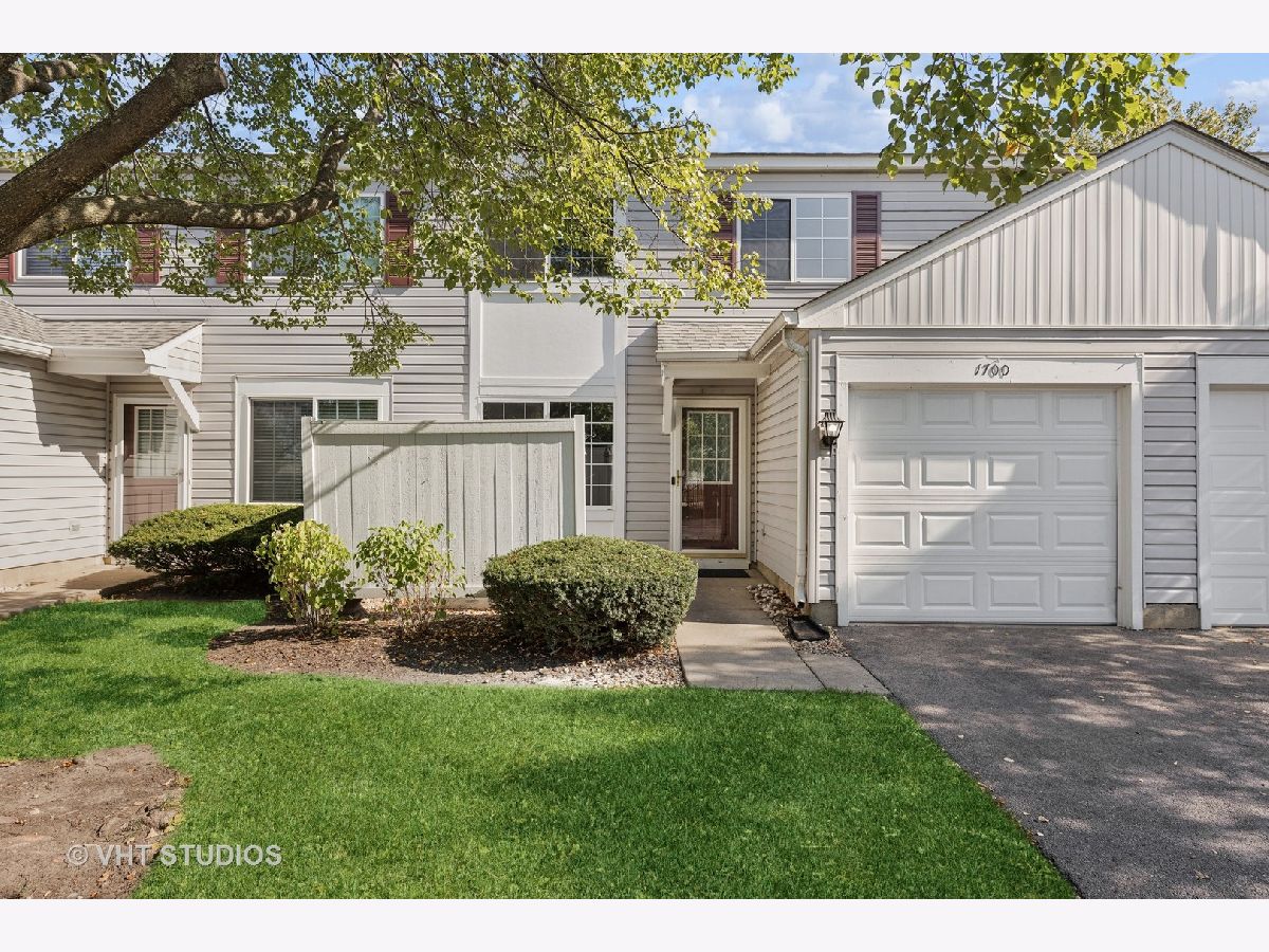 Homes & Townhomes Sold Eagle Pointe Naperville Illinois, 1700 Normantown