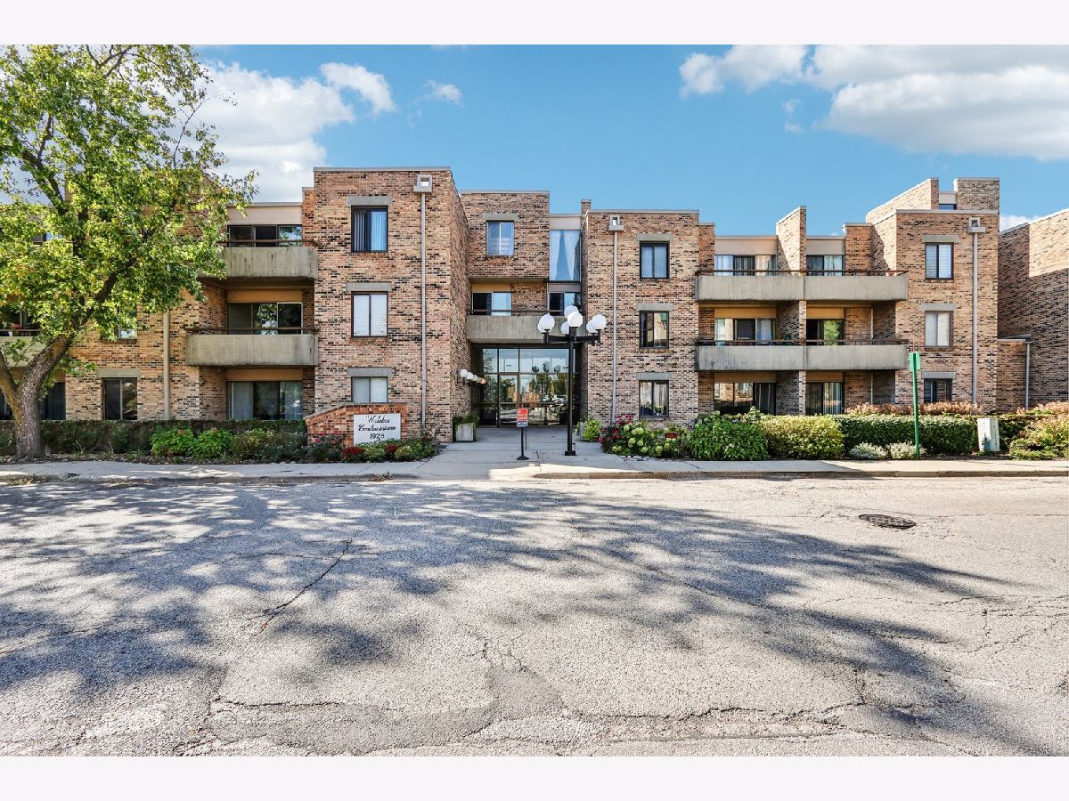 Condos & Townhomes Sold Walden Schaumburg Illinois, 1926 Prairie