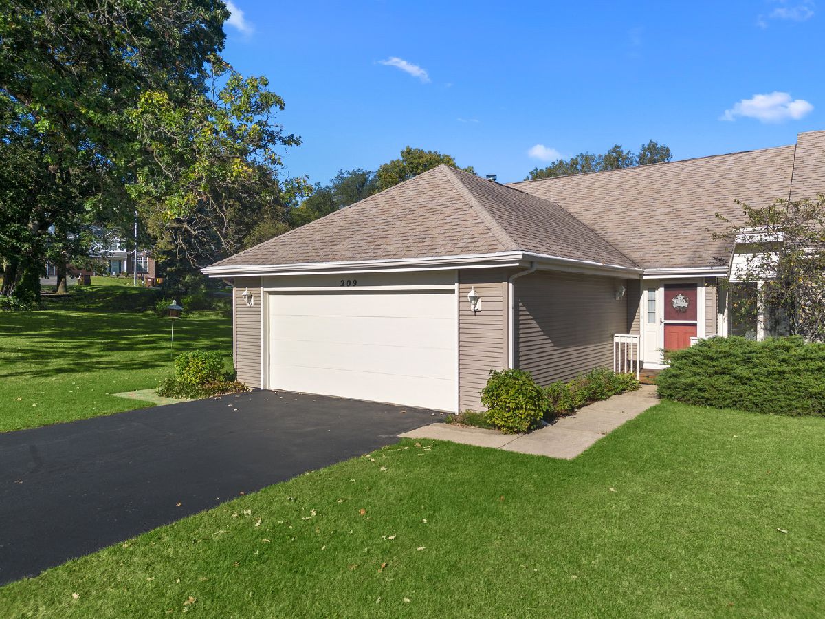 Homes Sold Woodlands Of Rockton Rockton Illinois, 207-209 Kirkstone