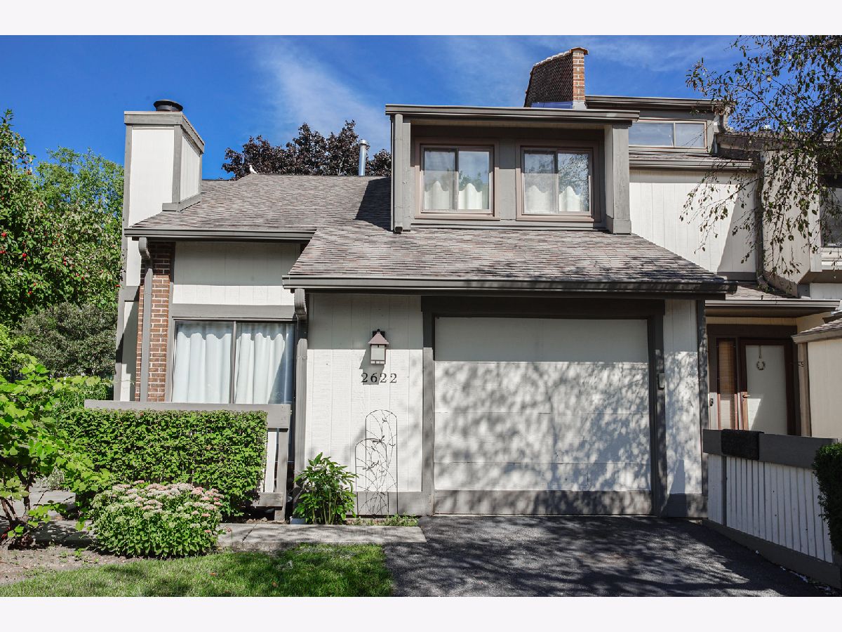 Townhomes & Condos & Homes Sold Meadow Edge Rolling Meadows Illinois, 2622 Smith
