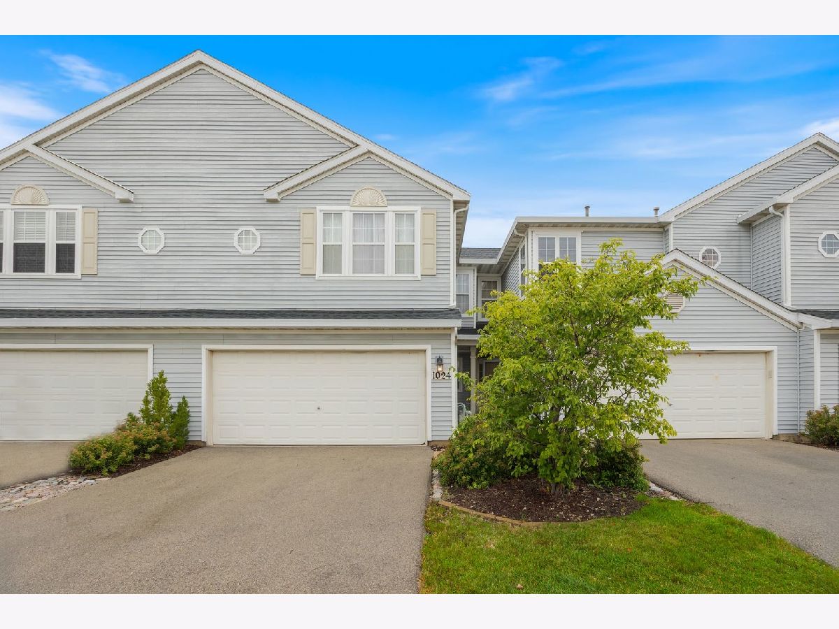 Townhomes & Condos Sold Landings At Malibu Bay Romeoville Illinois, 1024 Key Largo