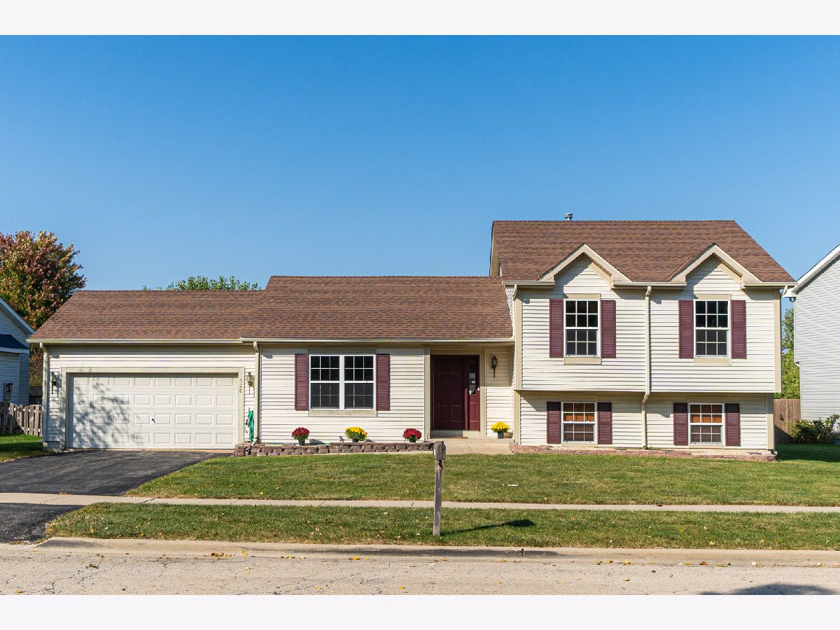 Homes Sold Heatherstone Dekalb Illinois, 1755 Tallmeadow