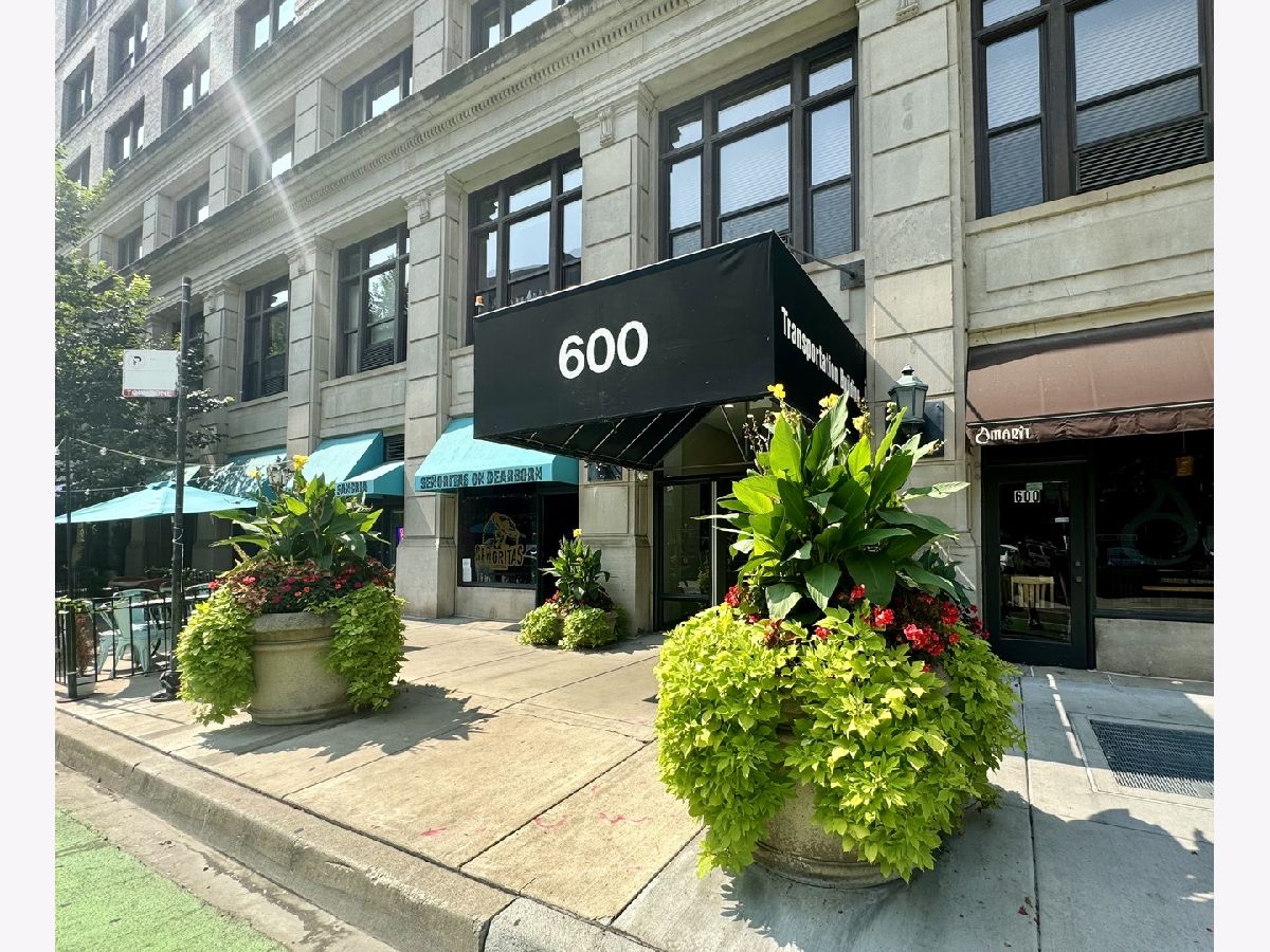 Condominiums Rented The Transportation Building Chicago Illinois, 600 Dearborn