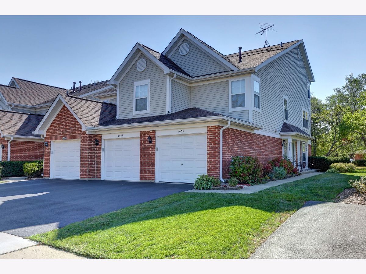 Townhomes & Condos Sold Turnberry Manor Roselle Illinois, 1455 Ashbury