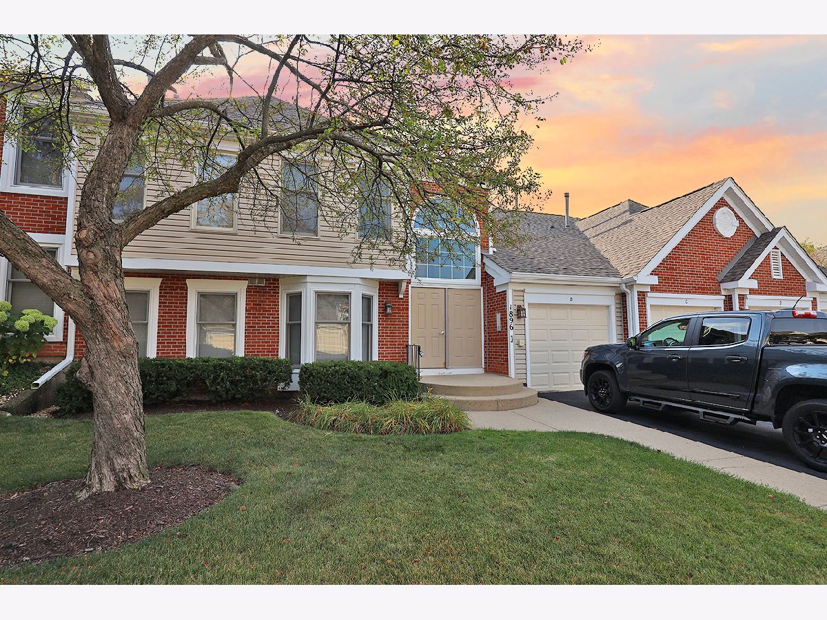 Condos & Townhomes Rented Fox Run Elk Grove Village Illinois, 1896 Fox Run