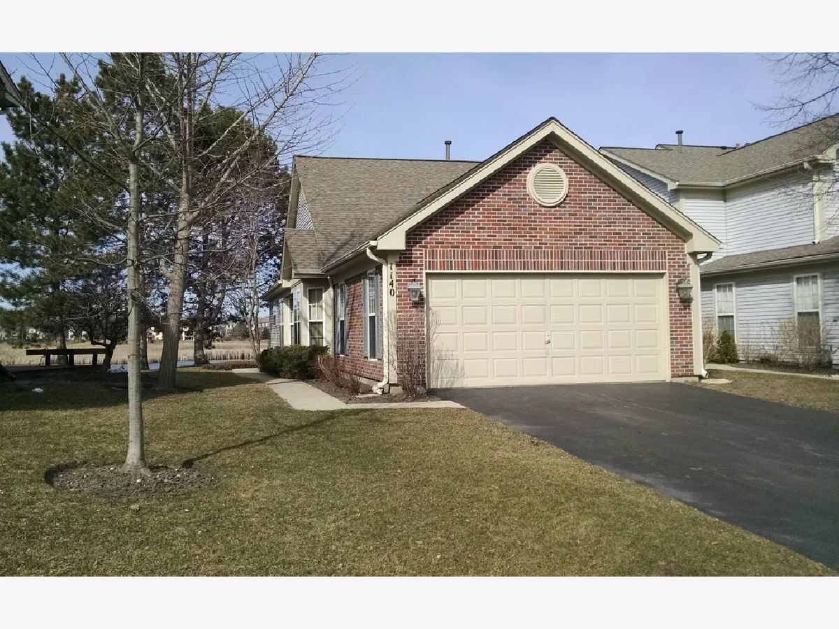Townhomes & Condos & Homes Rented Cobblers Crossing Elgin Illinois, 1140 Coldspring