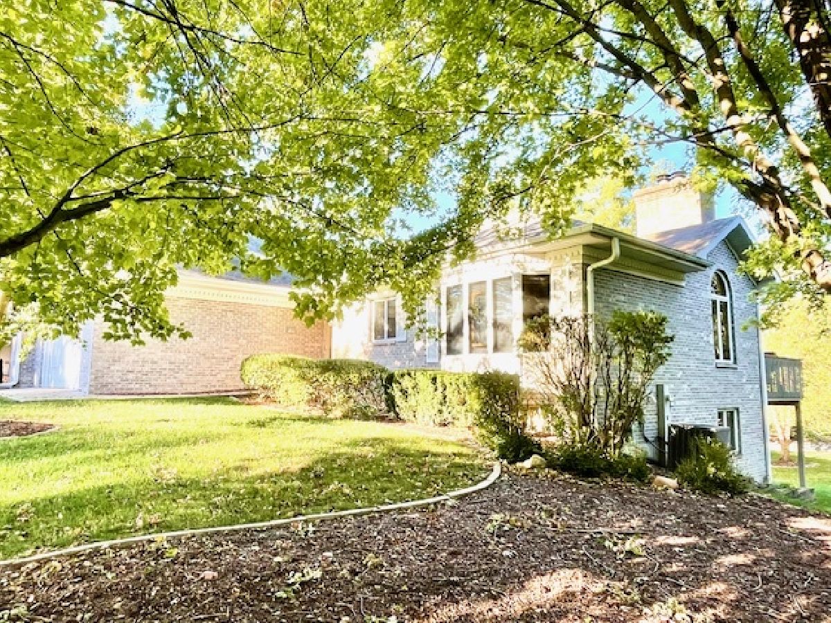 Condominiums & Homes Sold Oakwood Estates Joliet Illinois, 7 Coventry Chase
