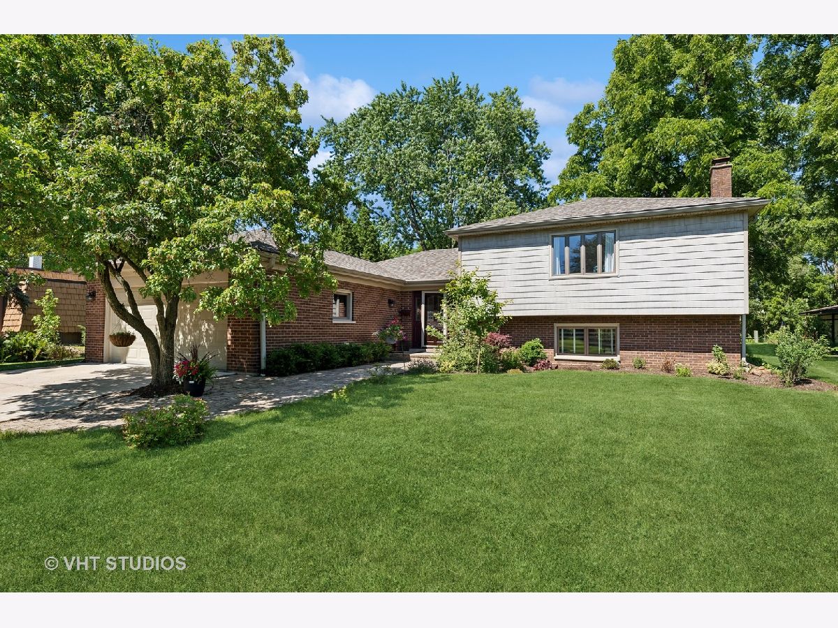 Townhomes & Condos & Homes Sold Elk Grove Estates Elk Grove Village Illinois, 630 Ruskin