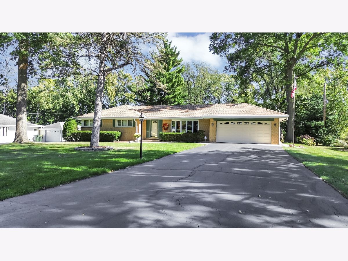  Sold Medinah Illinois, 6N355 Spring