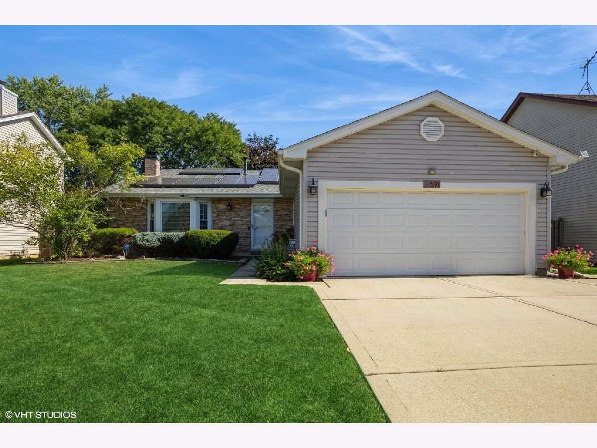 Homes Rented Windemere Elk Grove Village Illinois, 691 Schooner
