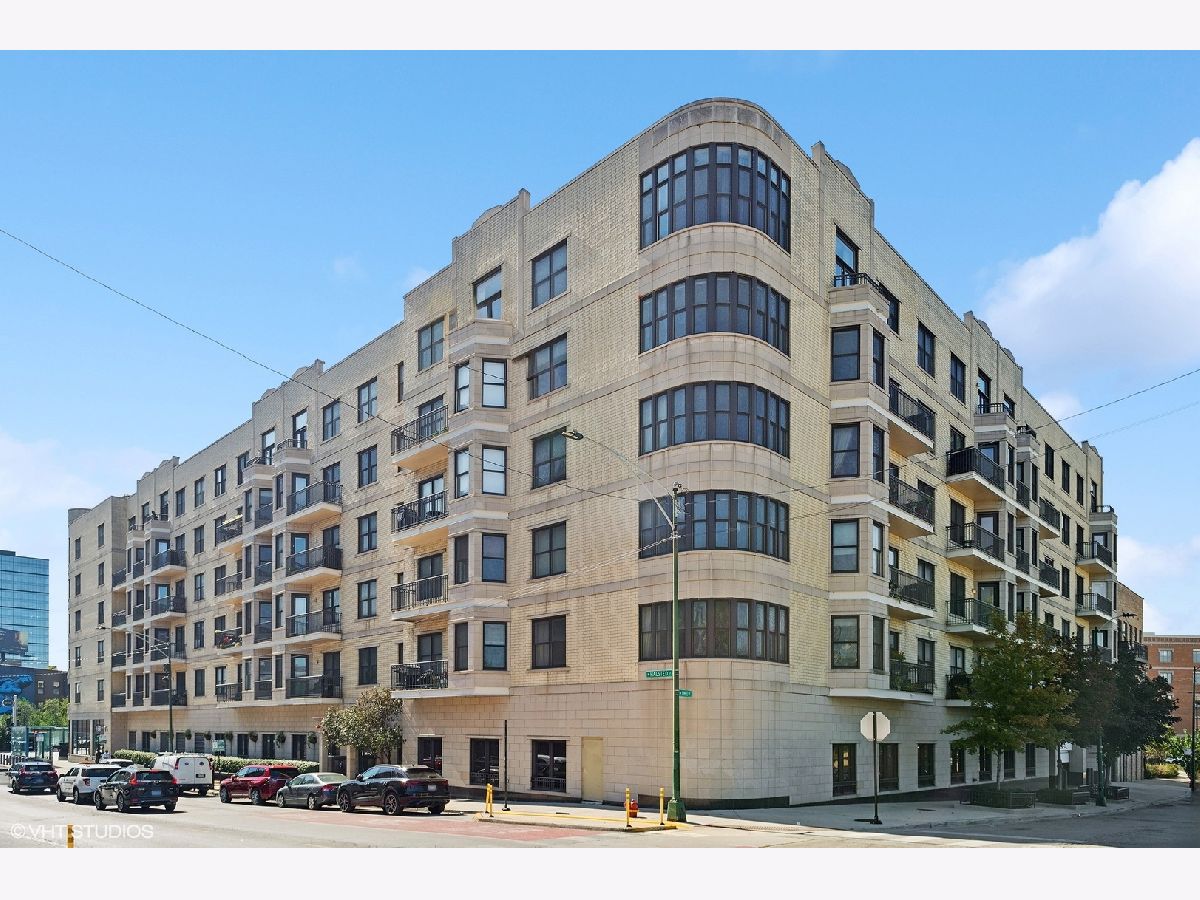 Condominiums Sold The Montrevelle Chicago Illinois, 520 Halsted