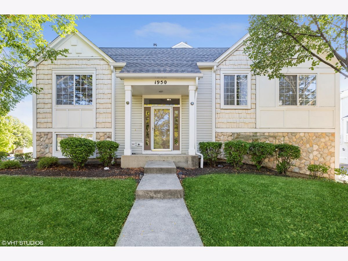 Townhomes Sold Coves Of Harbor Springs Aurora Illinois, 1950 Middlebury