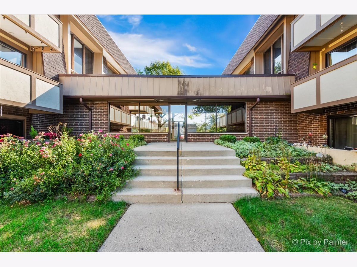 Condominiums Sold Kings Row Condos West Dundee Illinois, 435 Cavalier
