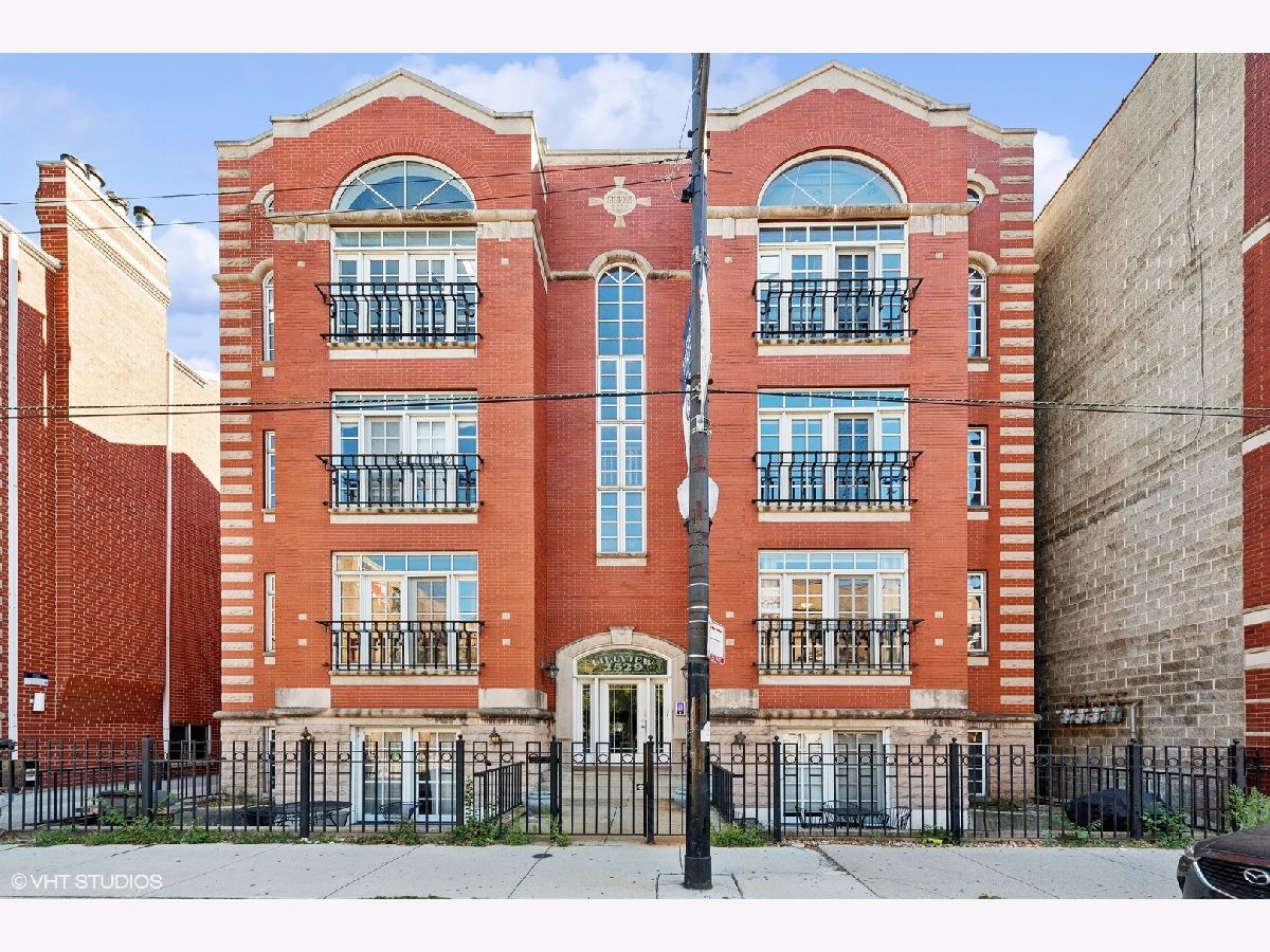 Condos & Townhomes Sold Lillview Condominiums Chicago Illinois, 2529 Halsted