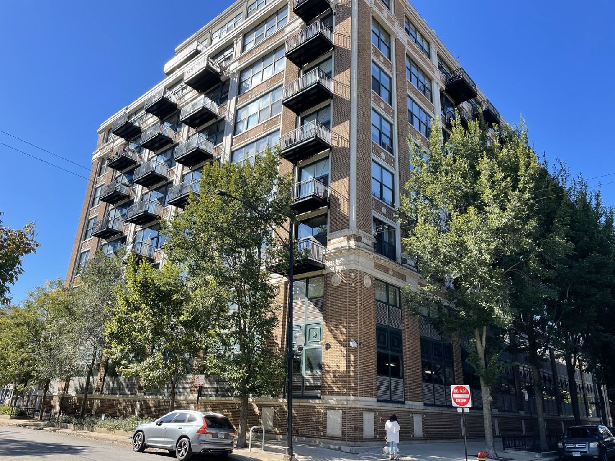 Townhomes Rented Prairie Avenue Lofts Chicago Illinois, 221 Cullerton