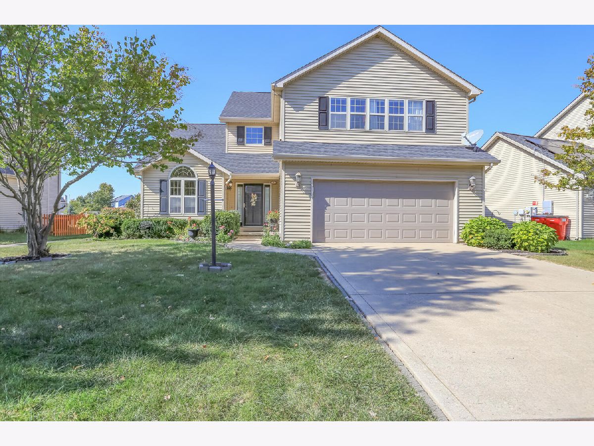 Homes & Townhomes & Condos Sold Sawgrass Champaign Illinois, 3920 Tallgrass