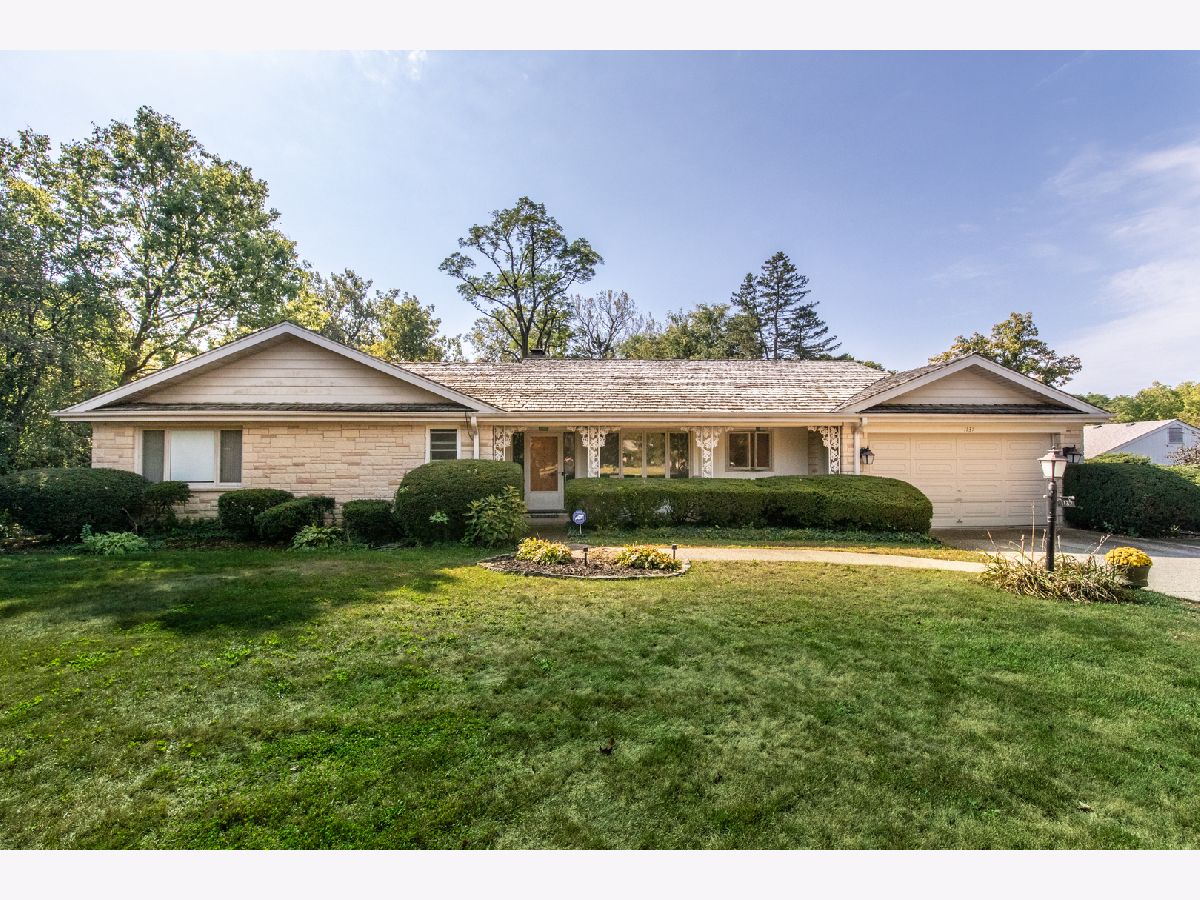 Homes Sold Meadowood Lake Forest Illinois, 1137 Inverlieth