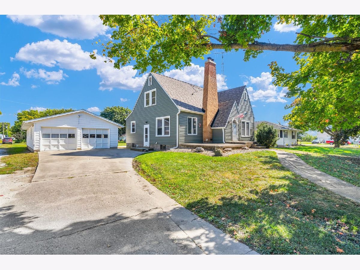  Sold Crescent City Illinois, 206 Grant