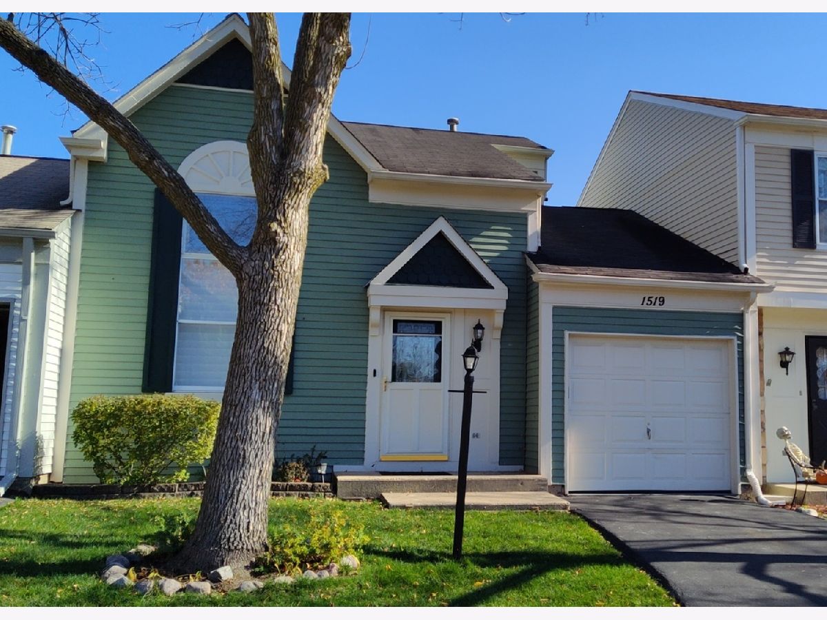 Townhomes Sold Cherrybrook Village Palatine Illinois, 1519 Gatewood
